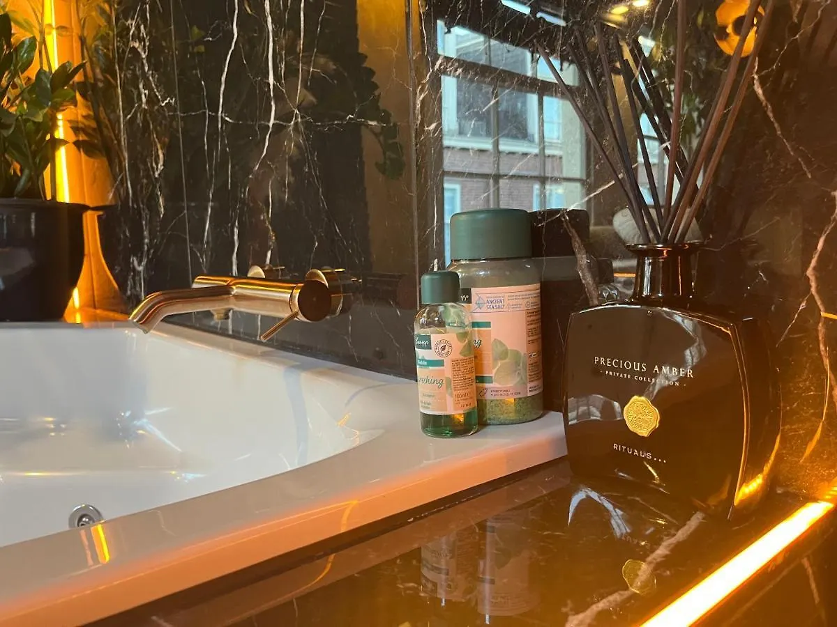 The Enlightened House Luxury Suites Amsterdam Hotel